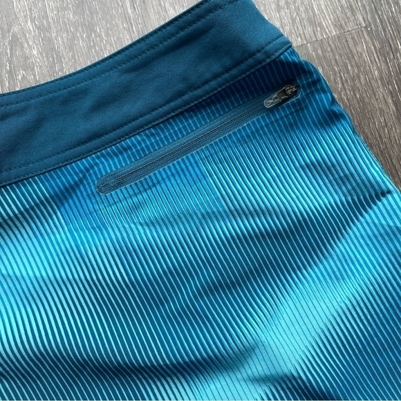 Nike swim trunks shorts. Men size 38 - Picture 6 of 10